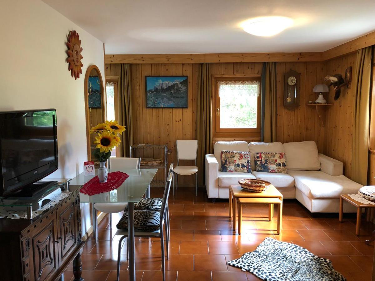 Mes Lastei Apartment Campitello di Fassa Luaran gambar