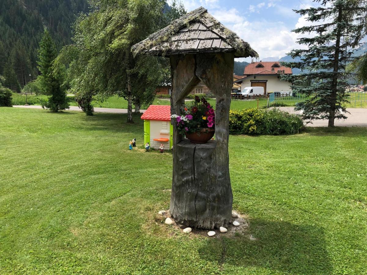Mes Lastei Apartment Campitello di Fassa Luaran gambar