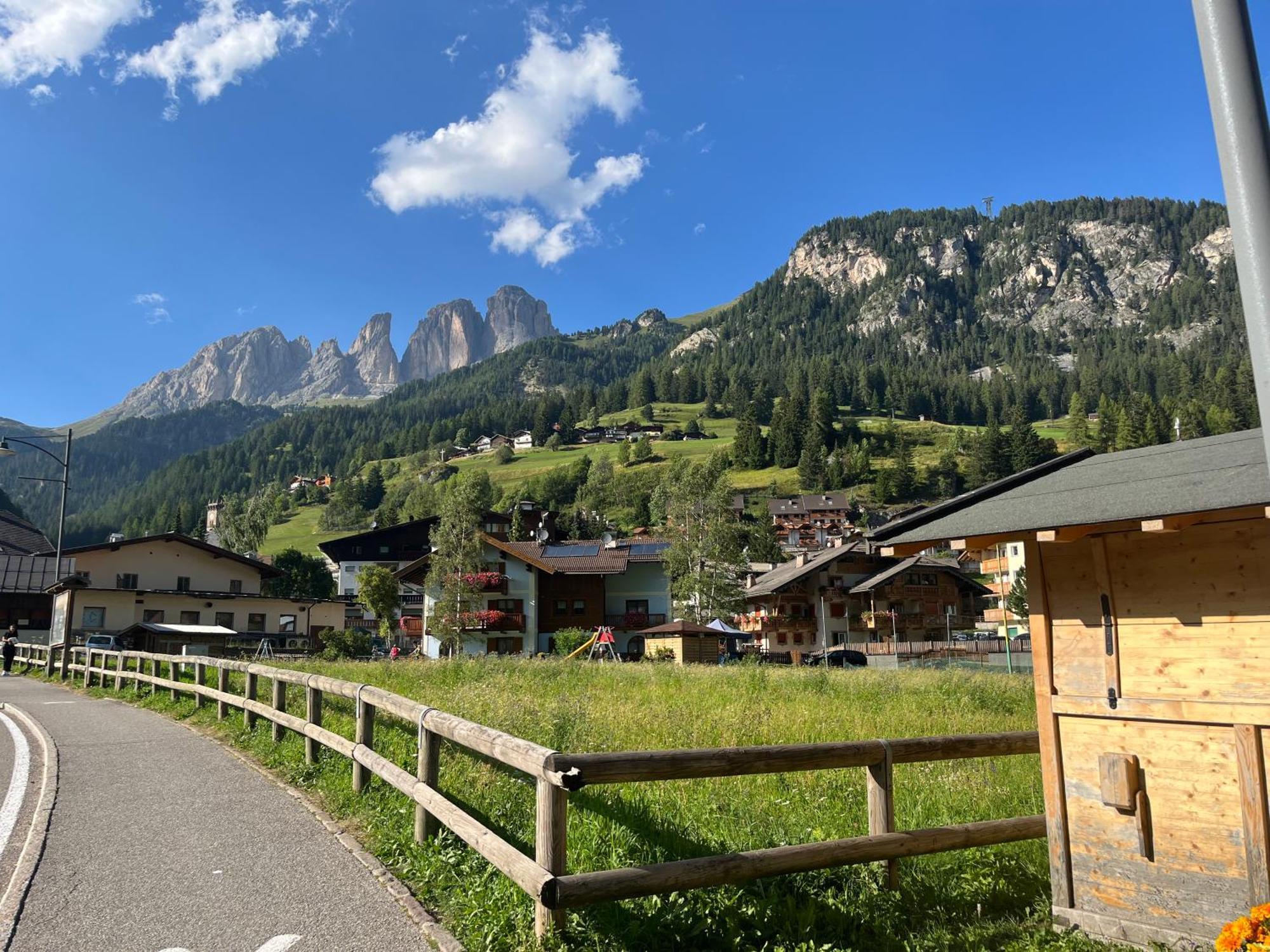 Mes Lastei Apartment Campitello di Fassa Luaran gambar